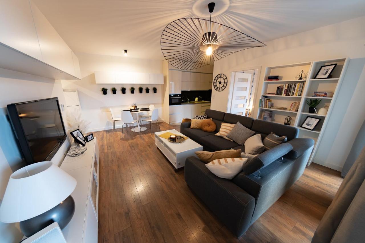 Ciekawe Miejsce B Apartment Kolobrzeg Bagian luar foto